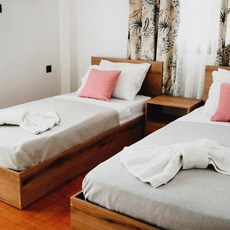 Βastasio Apartments ペフコホリ エクステリア 写真