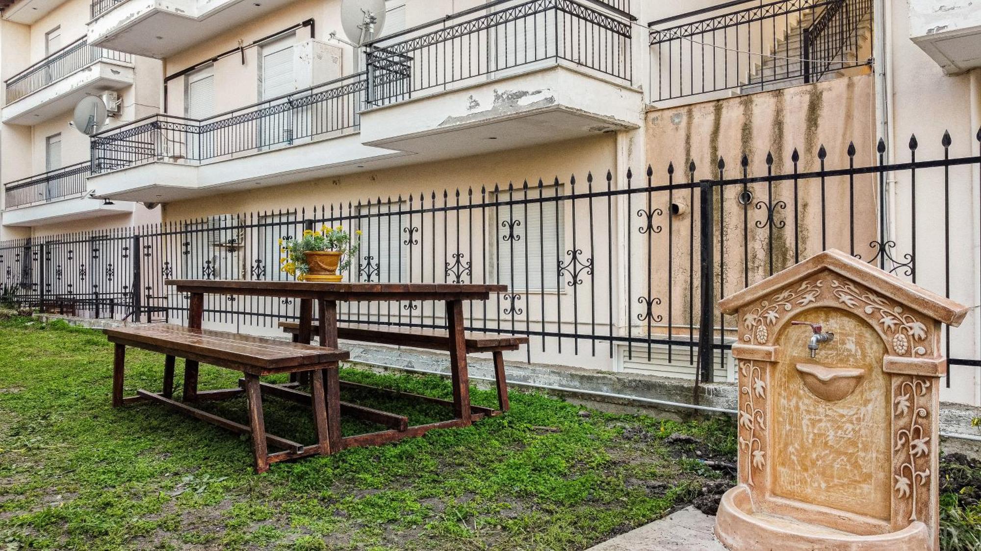 Βastasio Apartments ペフコホリ エクステリア 写真